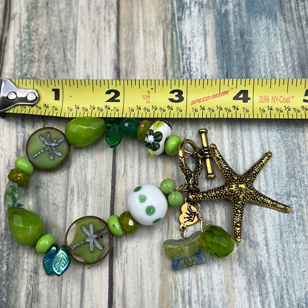 👑Adorned Crown Assemblage beaches & butterflies green starfish bracelet - Picture 6 of 8